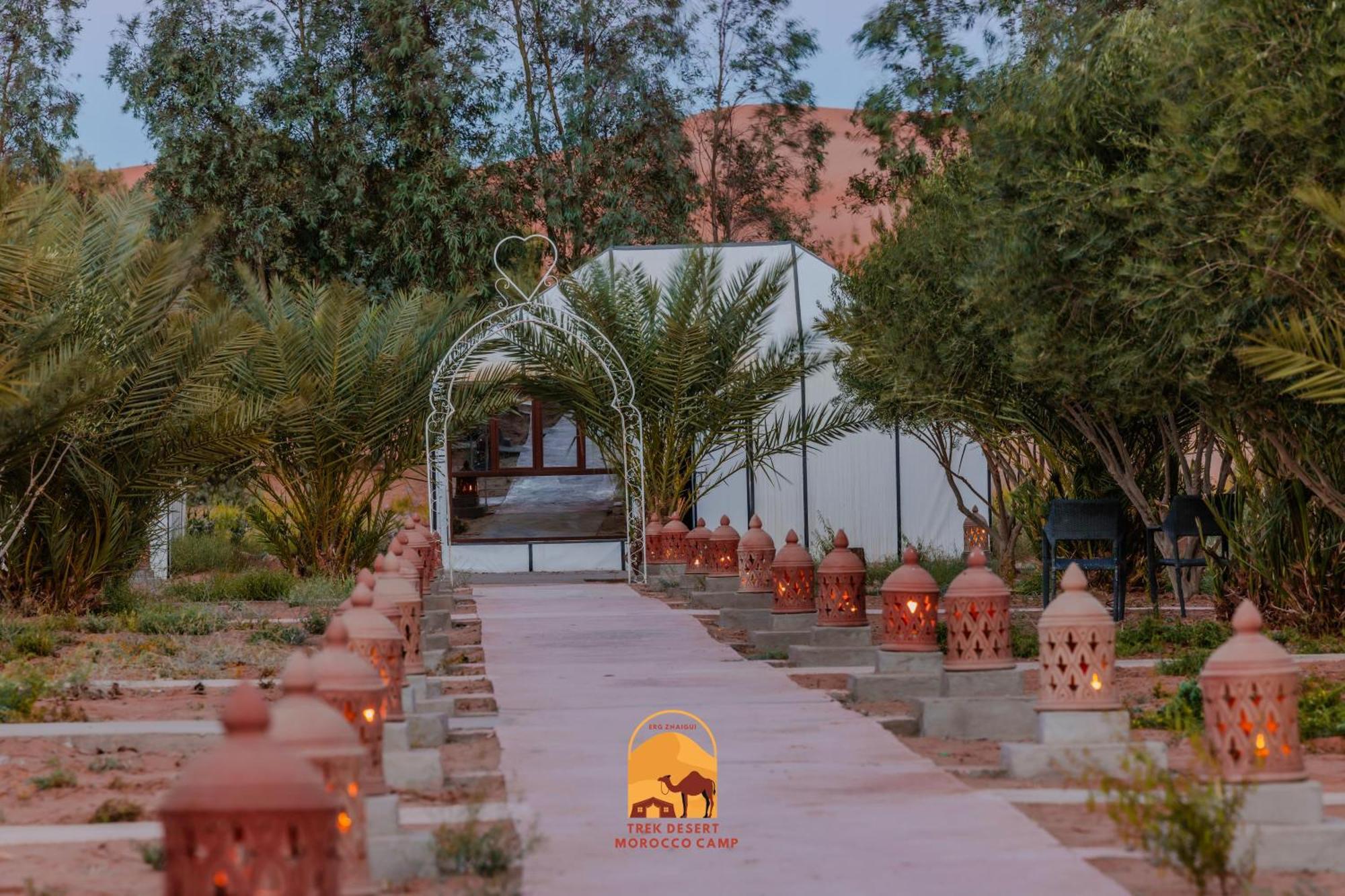 Luxury Trek Desert Camp メルズーガ エクステリア 写真