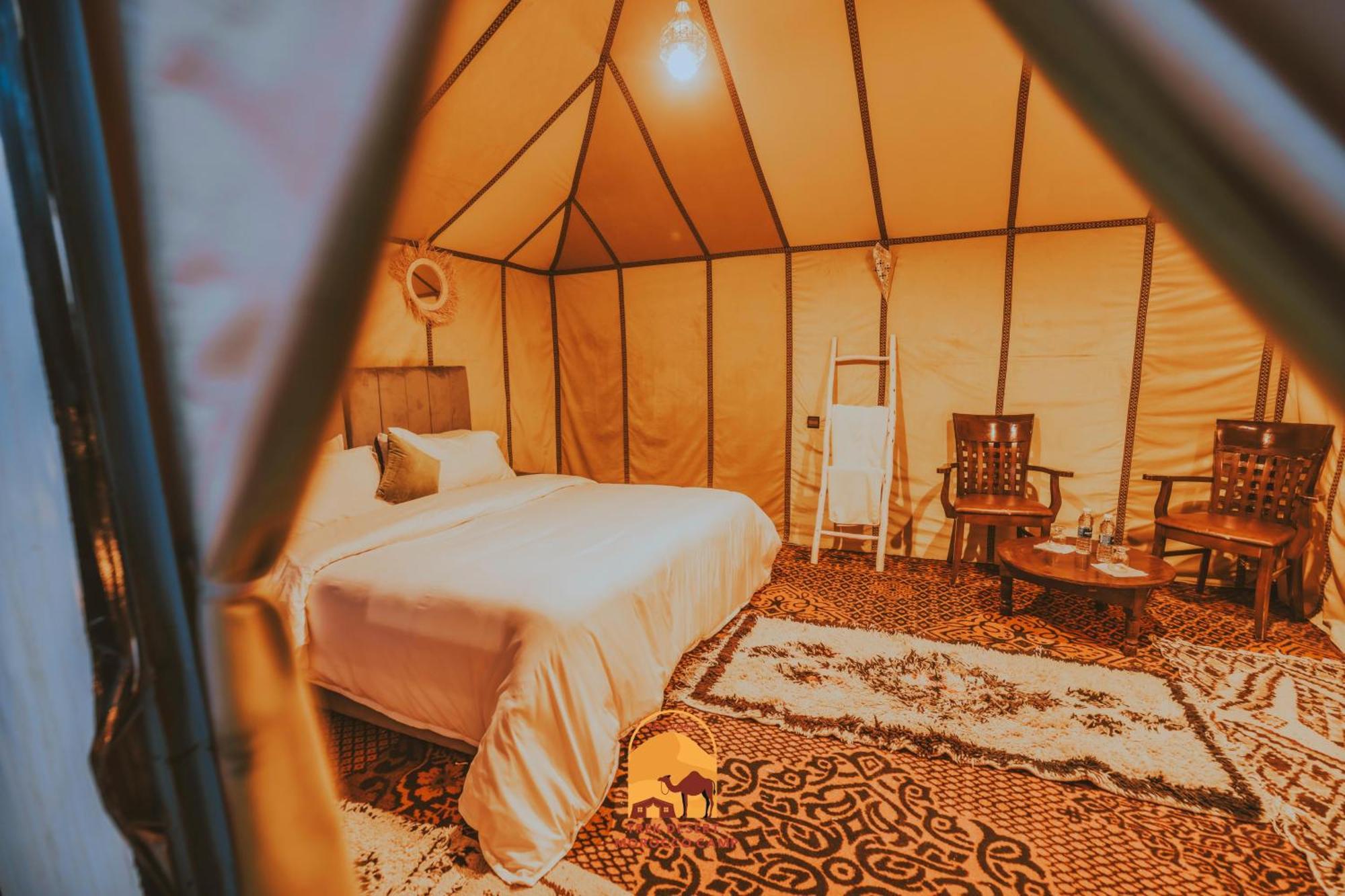 Luxury Trek Desert Camp メルズーガ エクステリア 写真