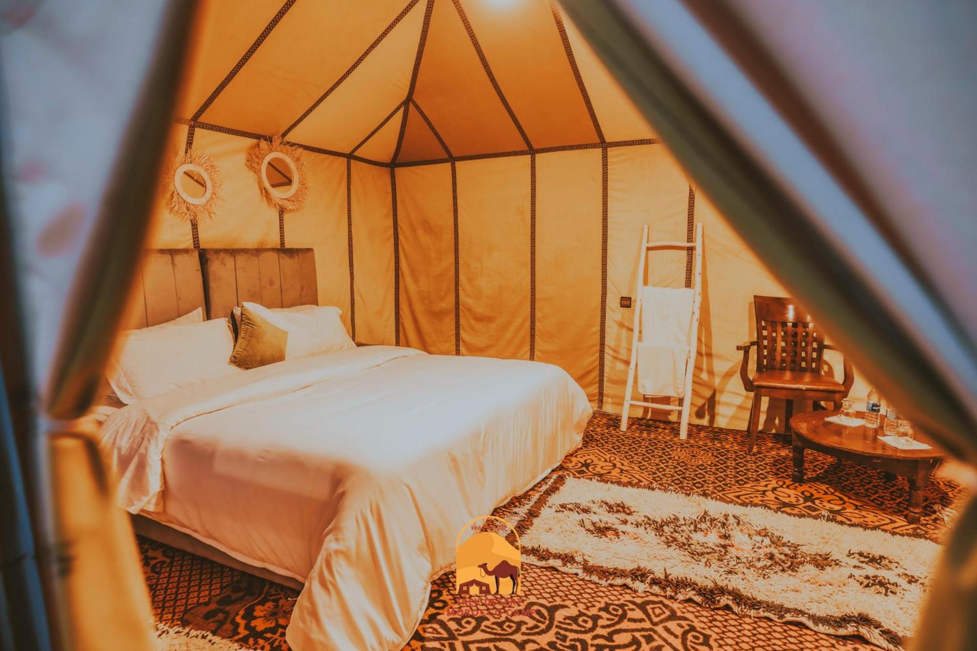 Luxury Trek Desert Camp メルズーガ エクステリア 写真